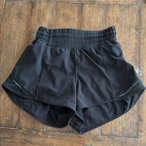 lululemon athletica hottie hot Black Athletic Shorts size 2 with a 2.5” inseam
